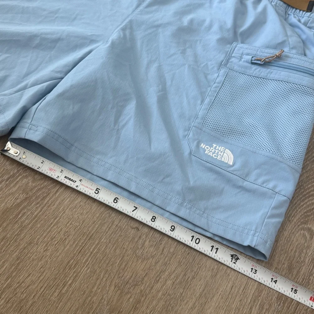 The North Face Mens XL Class V Belted Cargo Shorts Light Blue Ripstop Hiking 7in